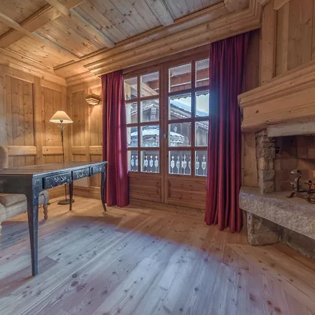 Holiday home Unique Chalet In Courchevel, Swimming Pool And Massage Included